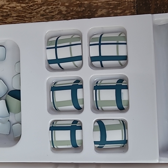 Nwt 48pcs Blue Gray Manicure & Pedicure Premium Press On Nails - Picture 12 of 13